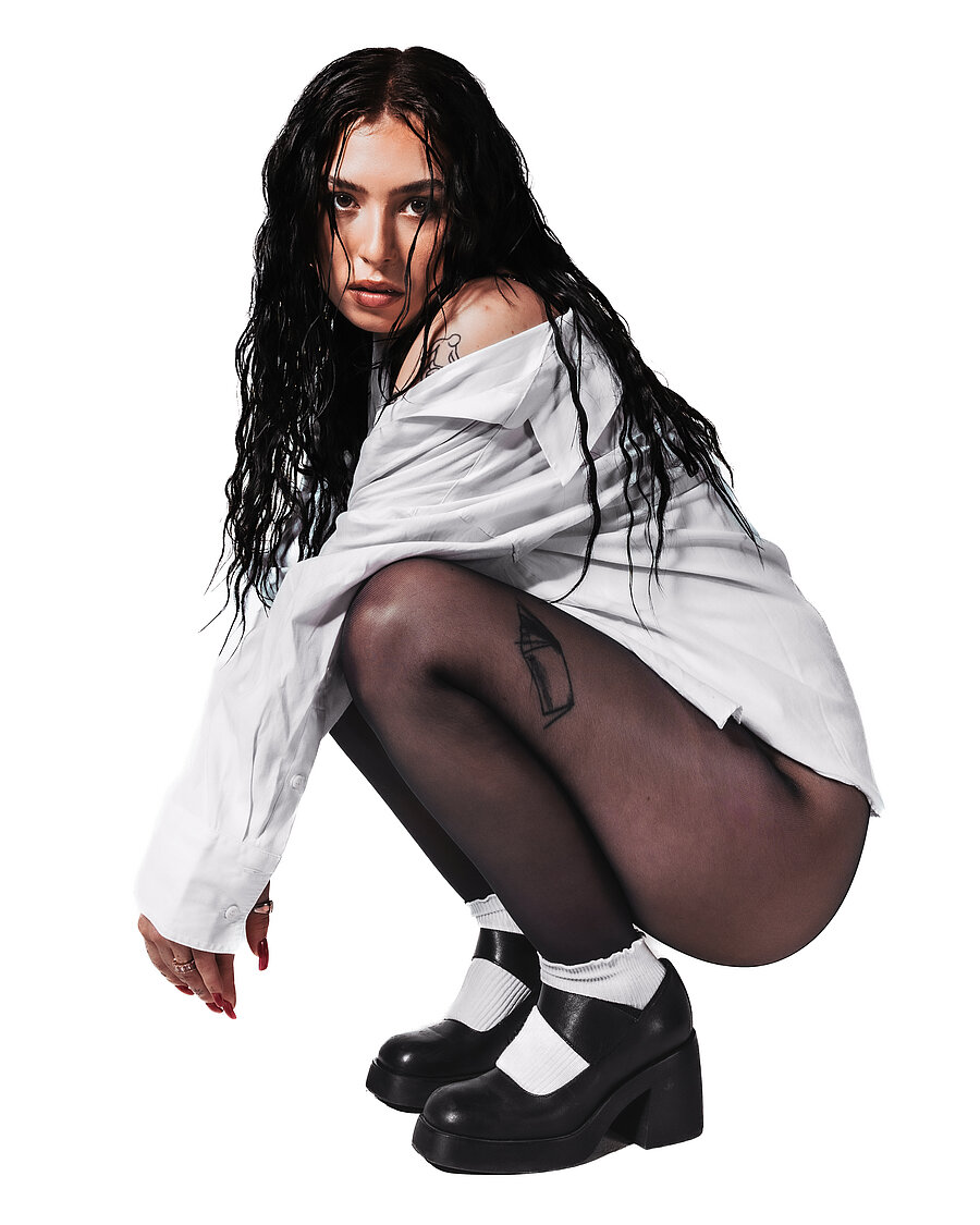 Photo: Vicky (No Credit) VICKY